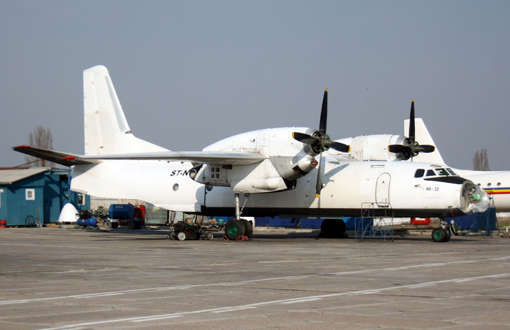 AN-32 El Magal ST-NSP Bild KIV-1028